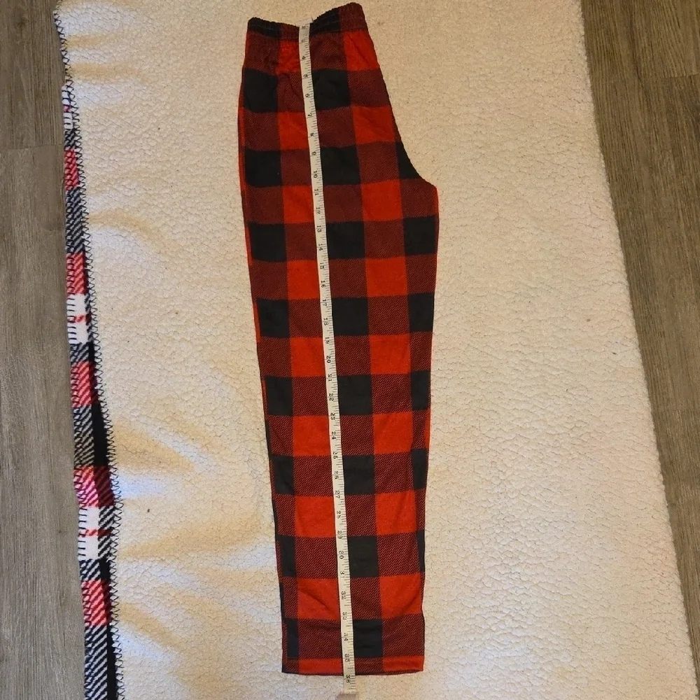 Cat & Jack Reindeer Pajama Set - White and Red Plaid